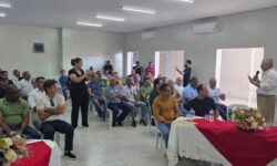 Metabase participa de reunião em Araxá sobre crise dos fertilizantes e reforça defesa dos trabalhadores Metabase participa de reunião em Araxá sobre crise dos fertilizantes e reforça defesa dos trabalhadores