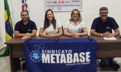 Dirigentes do Metabase participam de curso de formação sindical promovido pela FEQUIMFAR Dirigentes do Metabase participam de curso de formação sindical promovido pela FEQUIMFAR