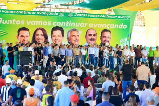 Daniel Vilela reúne 22 prefeitos e 2 mil pessoas em Campos Belos e afirma: “Goiás é hoje exemplo para o Brasil”