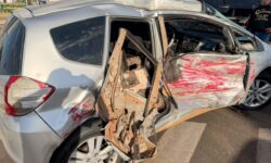Grave acidente entre caminhão e carro deixa mulher ferida em Catalão