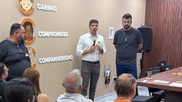 Pedro Sales visita ACCC em Catalão e reforça apoio à entidade durante agenda no município