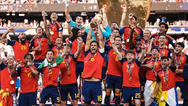 Espanha domina Argentina na final da Copa do Mundo 2026, vence na prorrogação por 1 a 0 e conquista bicampeonato
