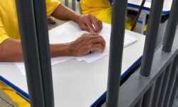 Mais de 7,7 mil detentos fazem inscrição para obter certificação escolar em Goiás Mais de 7,7 mil detentos fazem inscrição para obter certificação escolar em Goiás