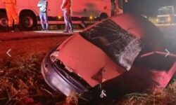 Motorista morre e passageira fica gravemente ferida em acidente entre carro e ônibus na BR-365, em Patrocínio Motorista morre e passageira fica gravemente ferida em acidente entre carro e ônibus na BR-365, em Patrocínio