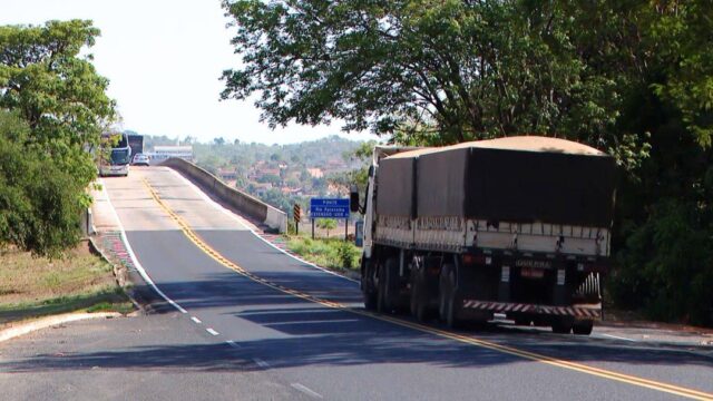 Ponte Quinca Mariano interditada: veja as rotas alternativas entre Uberlândia e Caldas Novas