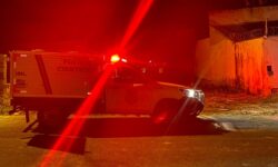 Homem ainda não identificado é encontrado morto após pedir ajuda em residência, em Catalão Homem ainda não identificado é encontrado morto após pedir ajuda em residência, em Catalão