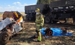 Motorista morre após grave acidente entre carro e carreta na GO-020, em Ipameri Motorista morre após grave acidente entre carro e carreta na GO-020, em Ipameri