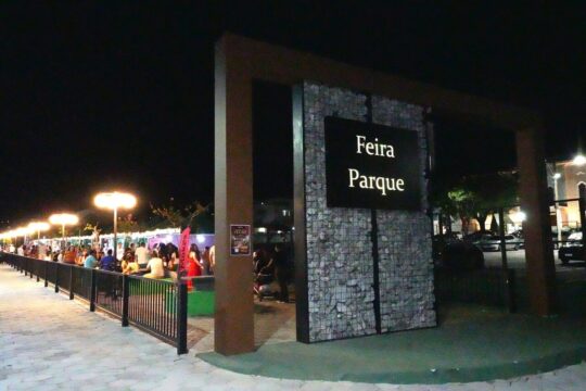 Feira do Luar acontece nesta sexta (7) e sábado (8) na Feira Parque, reúne moda, gastronomia e lazer em Catalão
