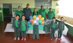 Mais de 500 agasalhos são entregues a estudantes da rede municipal de Goiandira Mais de 500 agasalhos são entregues a estudantes da rede municipal de Goiandira
