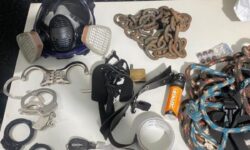 Mulher desaparecida é encontrada amarrada e amordaçada em casa em Águas Lindas de Goiás Mulher desaparecida é encontrada amarrada e amordaçada em casa em Águas Lindas de Goiás