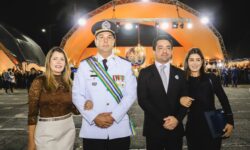Secretário de Infraestrutura de Goiás, Ricardo de Oliveira Silva recebe maior honraria da PMGO Secretário de Infraestrutura de Goiás, Ricardo de Oliveira Silva recebe maior honraria da PMGO