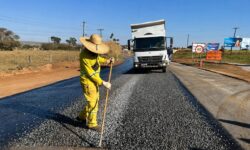 Goinfra alerta motoristas sobre obras na GO-020 e GO-330, na ligação entre Goiânia e Sudeste goiano Goinfra alerta motoristas sobre obras na GO-020 e GO-330, na ligação entre Goiânia e Sudeste goiano