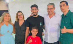 Prefeitura de Anhanguera realizou festa em homenagem ao Dia dos Pais nesta sexta-feira Prefeitura de Anhanguera realizou festa em homenagem ao Dia dos Pais nesta sexta-feira