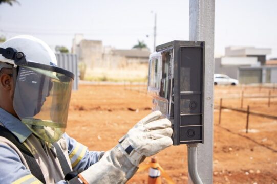 Agosto Vermelho: Equatorial Goiás reforça orientações para evitar acidentes com rede elétrica