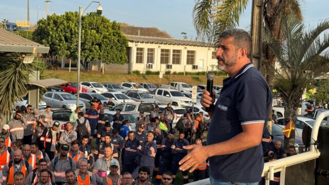 Após descontos no plano de saúde, trabalhadores da Manserv aprovam indicativo de greve