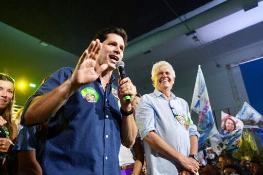 15 mil pessoas lotam convenção que oficializa candidatura de Daniel Vilela à reeleição
