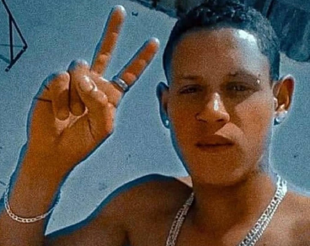 Jovem morto a facadas na Vila Dionísio, em Ipameri, é identificado