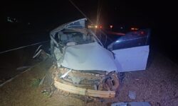 Acidente entre carro e caminhão deixa um morto e três feridos na BR-452, em Maurilândia Acidente entre carro e caminhão deixa um morto e três feridos na BR-452, em Maurilândia
