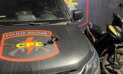 Suspeito fica ferido em confronto com a Polícia Militar durante recuperação de moto furtada em Morrinhos Suspeito fica ferido em confronto com a Polícia Militar durante recuperação de moto furtada em Morrinhos