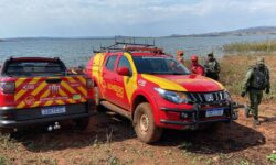 Policial civil e amigo seguem desaparecidos após canoa virar no Rio Paranaíba