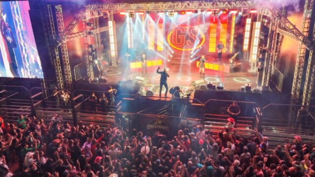 Multidão lota arena na última noite do Ouvidor Rodeio Show 2026