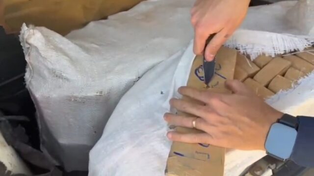 Jovem de 19 anos é preso pela PRF com cerca de 150 kg de maconha em carro próximo a Caldas Novas