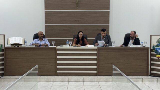 Câmara de Ouvidor apresenta requerimentos e destaca sucesso do Rodeio Show durante sessão