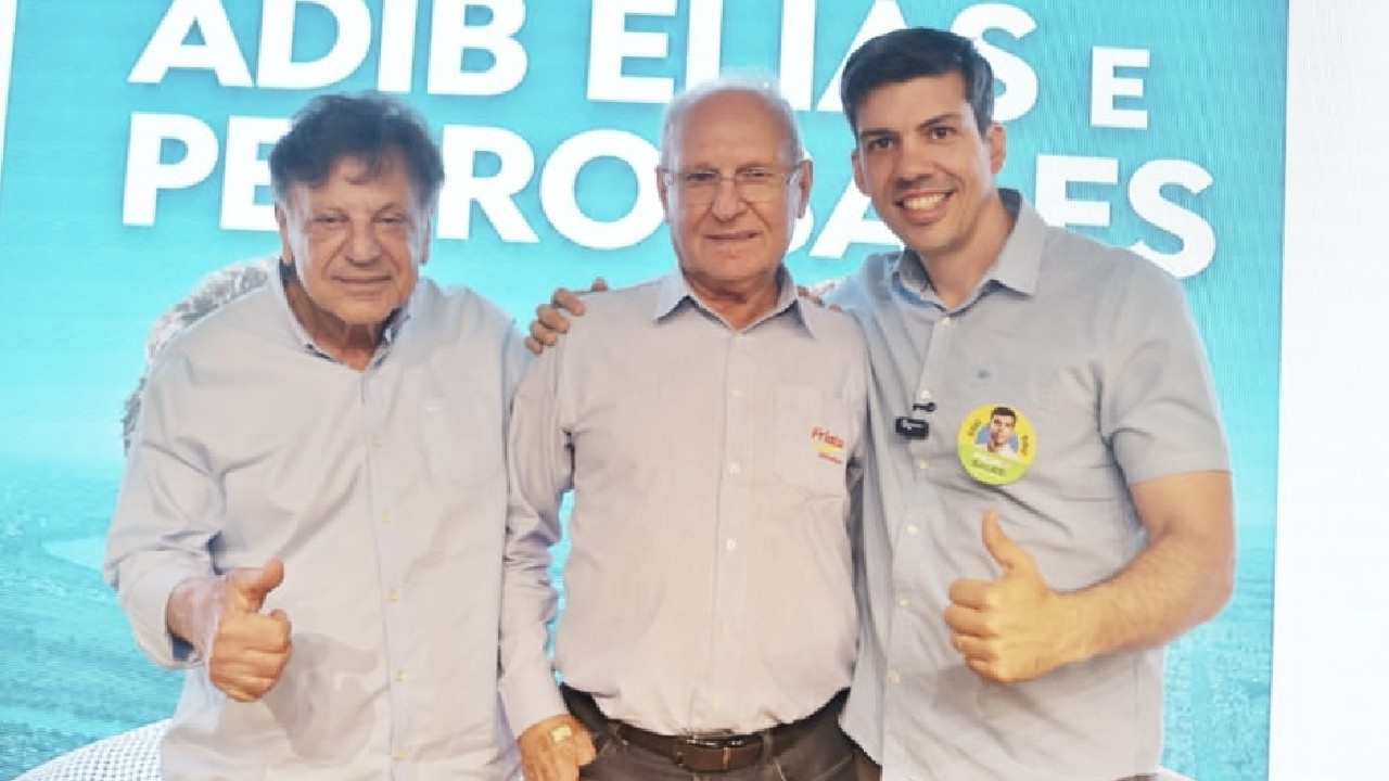 Pedro Sales visita Pires do Rio e participa de encontro com lideranças