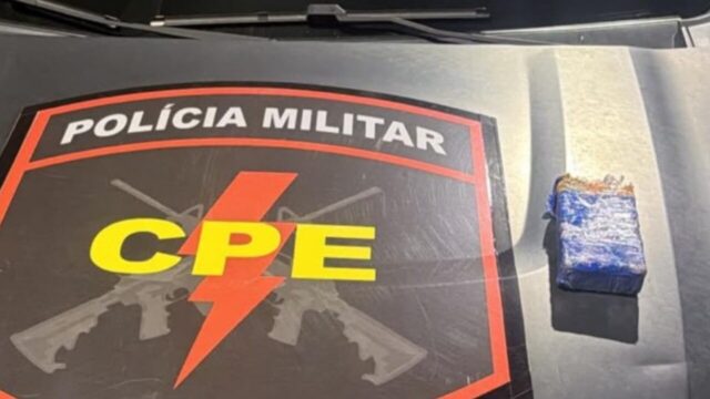 Homem é preso com mais de meio quilo de maconha após tentar fugir da CPE em Catalão