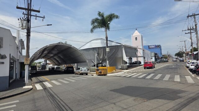Festa do Rosário começa nesta sexta-feira com interdições no trânsito e estrutura quase pronta em Catalão