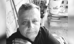 Homem é morto a facadas após tentar intervir em briga de casal, em Urutaí Homem é morto a facadas após tentar intervir em briga de casal, em Urutaí