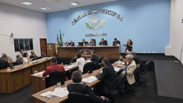 Câmara de Catalão realiza 31ª sessão ordinária com diálogo sobre Hospital Universitário e votação de projetos