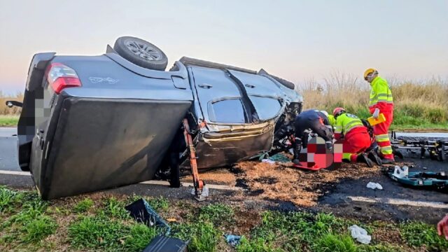 Colisão seguida de capotamento deixa uma pessoa em estado grave na BR-050, em Araguari