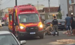 Motociclista fica ferida após colisão entre carro e moto no Centro de Ouvidor Motociclista fica ferida após colisão entre carro e moto no Centro de Ouvidor