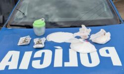 Polícia apreende cocaína e skunk em residência de Palmelo Polícia apreende cocaína e skunk em residência de Palmelo