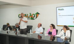 Catalão dá passo decisivo para planejar o futuro da mobilidade urbana com apresentação do primeiro relatório do PlanMob Catalão dá passo decisivo para planejar o futuro da mobilidade urbana com apresentação do primeiro relatório do PlanMob