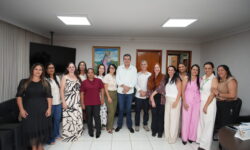 Prefeitura de Catalão empossa novos servidores aprovados em concurso público do Fundo Municipal de Educação Prefeitura de Catalão empossa novos servidores aprovados em concurso público do Fundo Municipal de Educação
