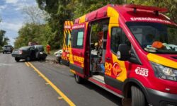 Acidente na GO-020 deixa uma pessoa morta e duas feridas em Santa Cruz de Goiás