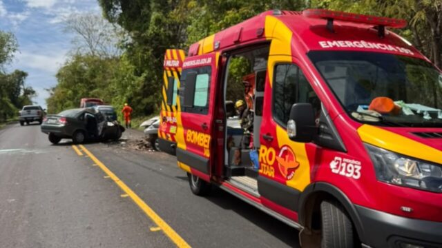 Acidente na GO-020 deixa uma pessoa morta e duas feridas em Santa Cruz de Goiás