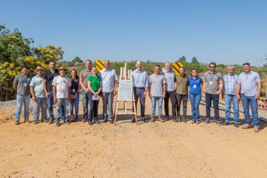 Sefac entrega nova ponte na Comunidade Fazenda Pires, em Catalão