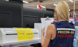 Procon Goiás aponta variação de até 134% em preços de produtos para o calor Procon Goiás aponta variação de até 134% em preços de produtos para o calor