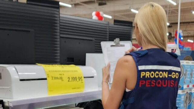 Procon Goiás aponta variação de até 134% em preços de produtos para o calor