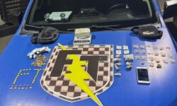 PM apreende maconha, ecstasy, crack e cocaína durante abordagem em Nova Aurora