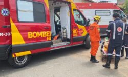 Motociclista fica ferido após colisão com carro no Centro de Ipameri Motociclista fica ferido após colisão com carro no Centro de Ipameri