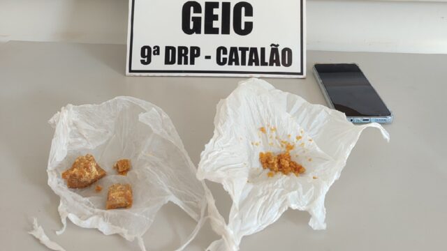 GEIC encontra crack escondido em vaso sanitário e prende suspeita em Catalão
