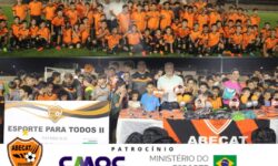 ABECAT abre Projeto Esporte para Todos II e entrega 170 kits a atletas em Ouvidor ABECAT abre Projeto Esporte para Todos II e entrega 170 kits a atletas em Ouvidor
