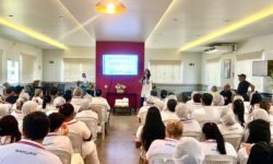 Prefeitura de Ouvidor promove palestra sobre saúde mental para colaboradores da Sakura