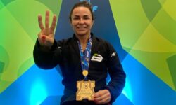 Andréa Pires, atleta de Catalão, conquista tricampeonato Sul-Americano de jiu-jitsu em São Paulo Andréa Pires, atleta de Catalão, conquista tricampeonato Sul-Americano de jiu-jitsu em São Paulo
