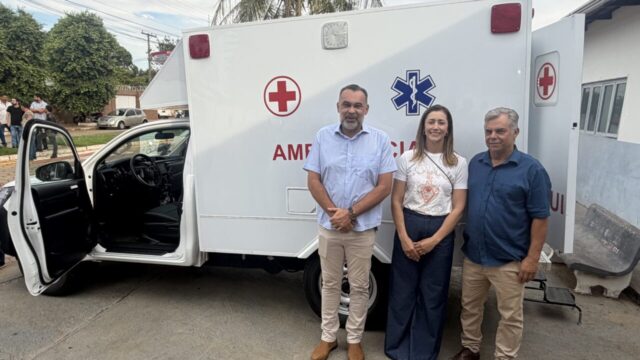 Três Ranchos entrega nova ambulância de R$ 329 mil para reforçar atendimento na saúde