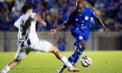 Goiatuba sofre, reage no fim, empata em 1 a 1 com o São José-RS e conquista acesso na Série C do Campeonato Brasileiro Goiatuba sofre, reage no fim, empata em 1 a 1 com o São José-RS e conquista acesso na Série C do Campeonato Brasileiro
